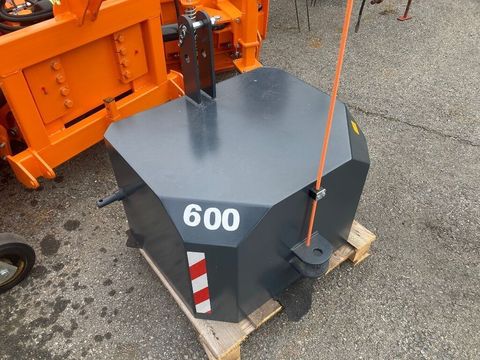 [3511-6391272-0.jpg]