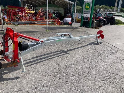 [3511-6461309-0.jpg]