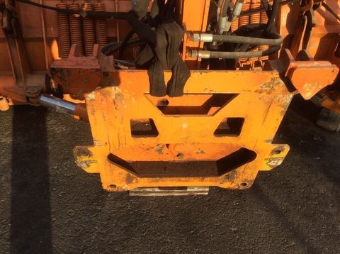 [3511-6663950-5.jpg]