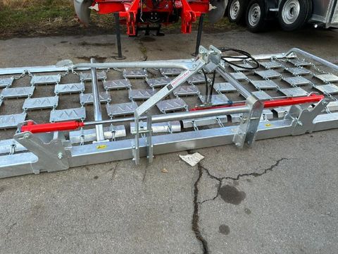 [3511-6880109-4.jpg]