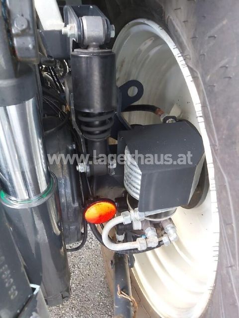 [3559-6298887-17.jpg]