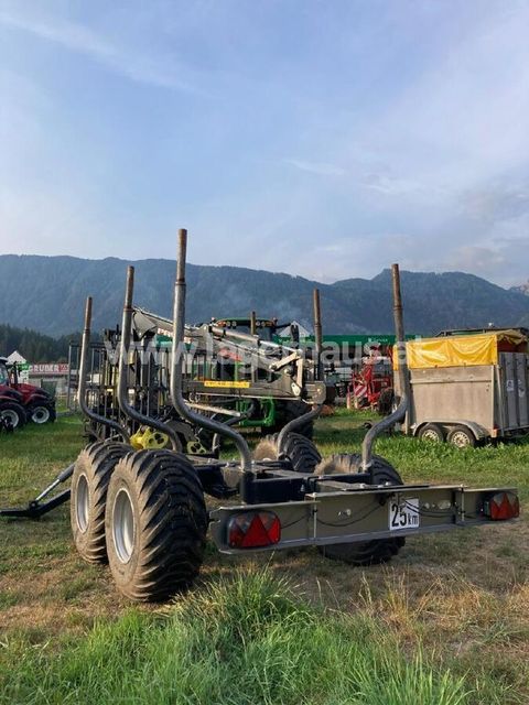 [3559-6299568-3.jpg]