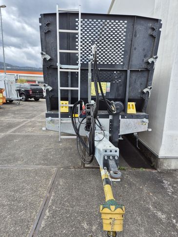 [3559-6362448-0_1.jpg]