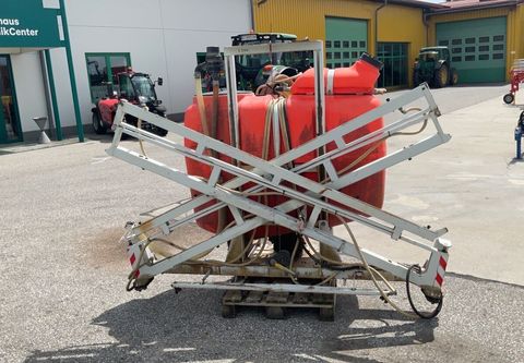 [3571-4409968-6.jpg]