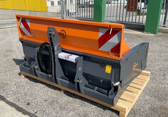 [3571-4438894-0_1.jpg]