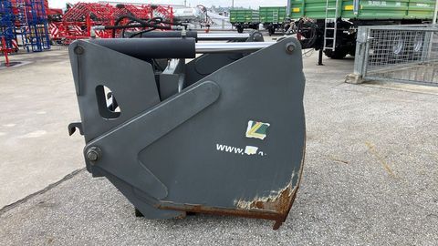 [3571-4876820-6.jpg]