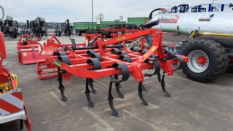 [3571-5280465-1.jpg]
