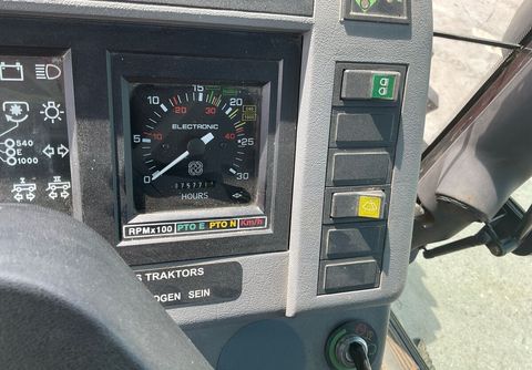 [3571-5756516-10.jpg]