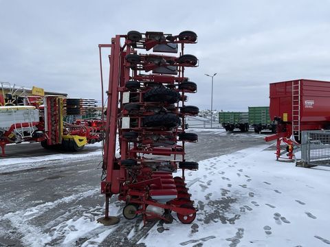 [3571-6087845-14.jpg]