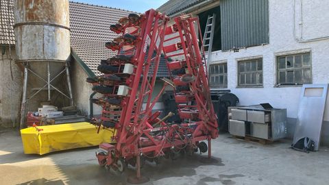 [3571-6087845-2.jpg]