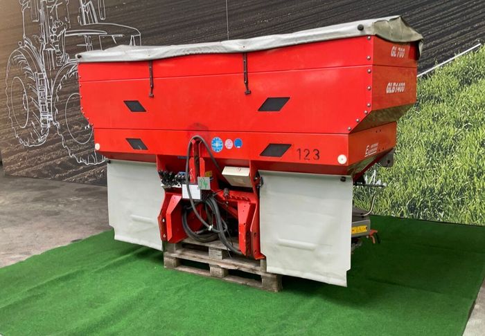 [3571-6273700-0_1.jpg]