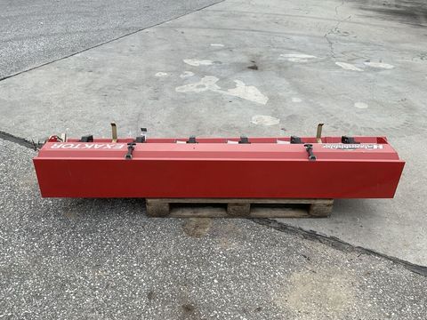 [3571-6391293-6.jpg]