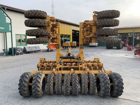 [3571-6433683-8.jpg]