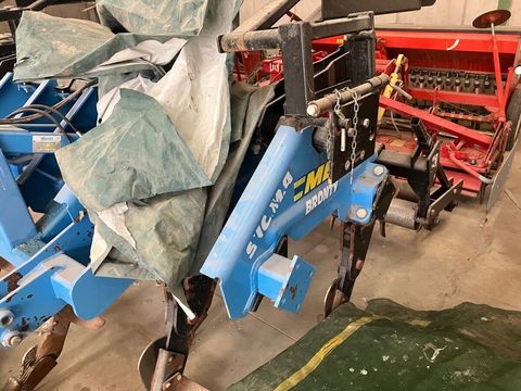 [3571-6478460-1.jpg]