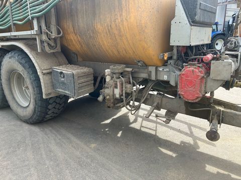 [3571-6478472-23.jpg]