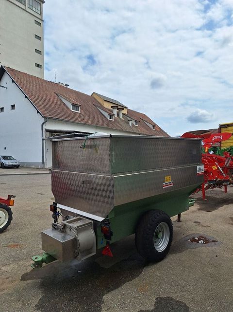 [3571-6478624-2.jpg]