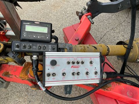 [3571-6478627-4.jpg]