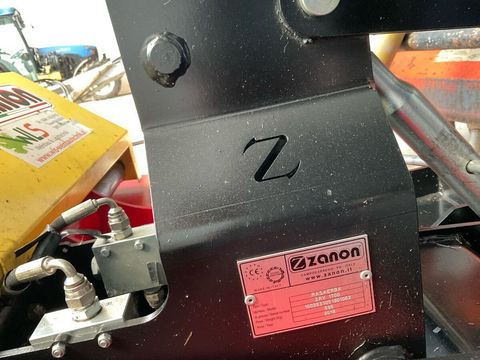 [3571-6478636-8.jpg]