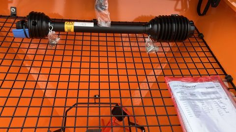 [3571-6666553-3.jpg]