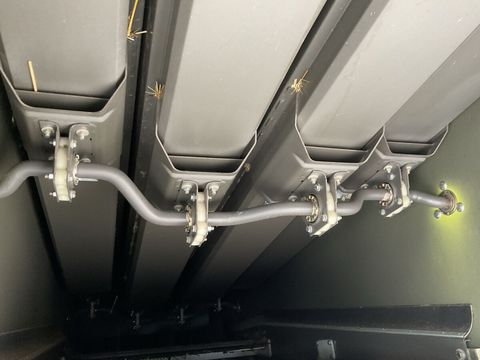 [3571-6667581-16.jpg]