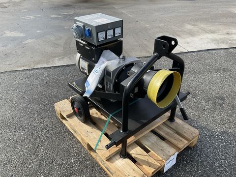 [3571-6746146-3.jpg]