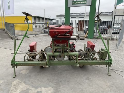 [3571-6769307-4.jpg]