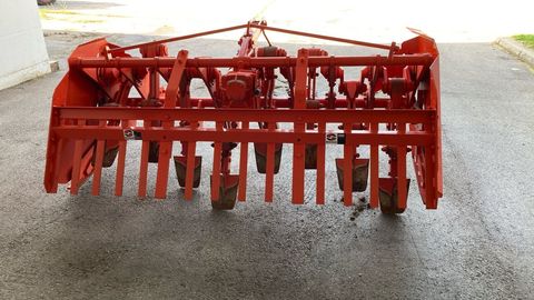 [3592-4338853-6.jpg]