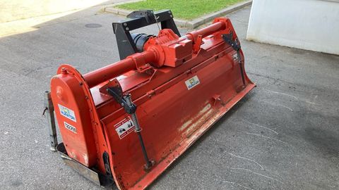 [3592-4338854-3.jpg]