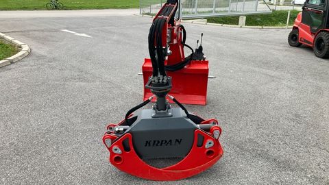 [3592-4883383-5.jpg]