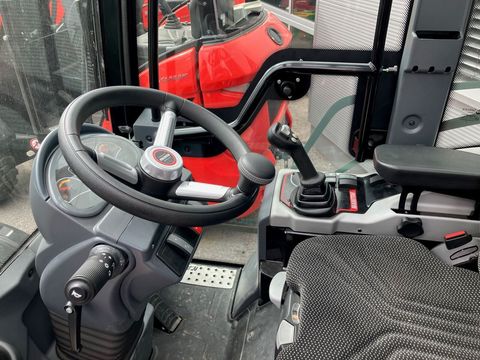 [3592-5562373-14.jpg]