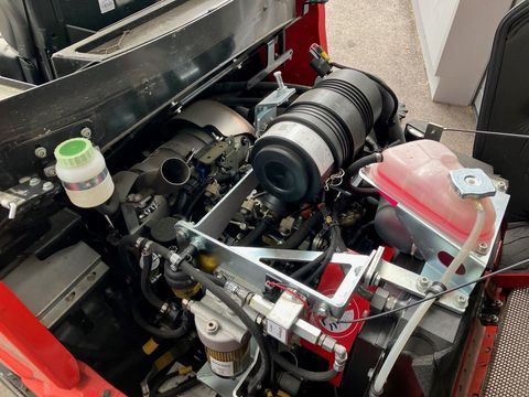 [3592-5562376-4.jpg]