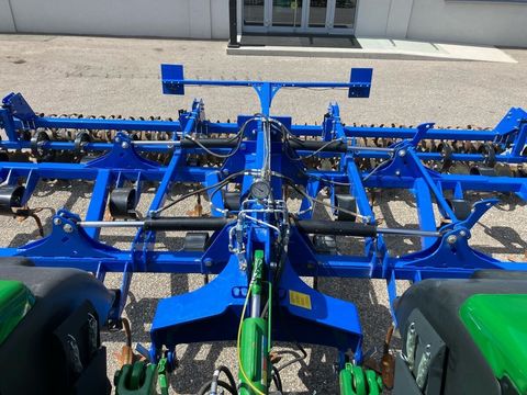 [3592-5624028-4.jpg]