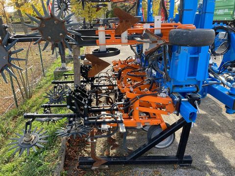 [3592-5795899-7.jpg]