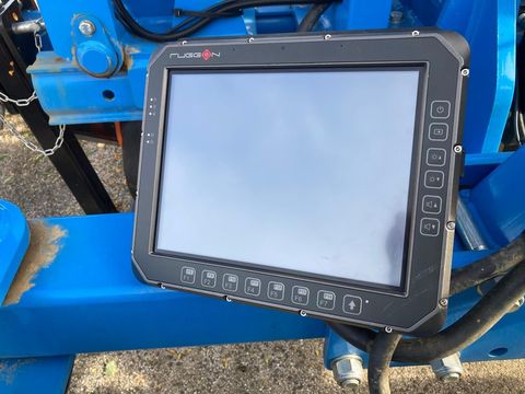 [3592-5795899-9.jpg]