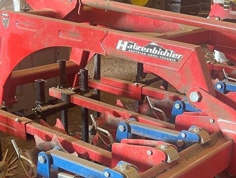 [3592-5813314-13.jpg]