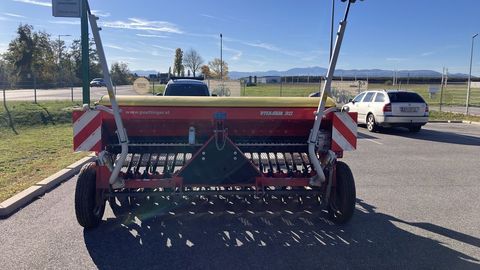 [3592-6391308-4.jpg]