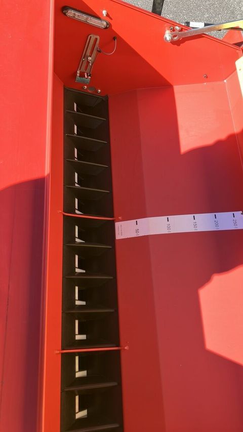 [3592-6391308-9.jpg]