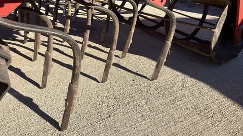 [3592-6391311-8.jpg]