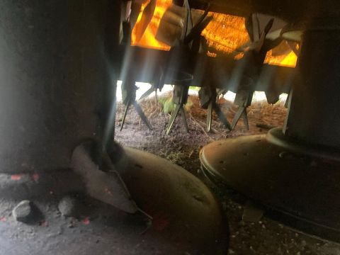 [3592-6657636-1.jpg]