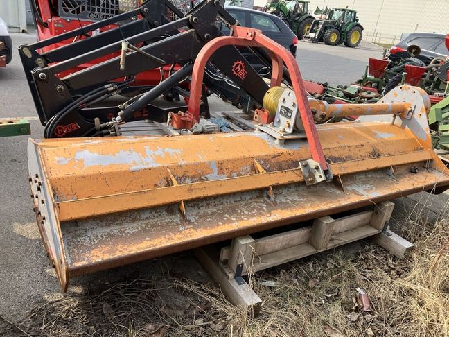 [3592-6773431-0_1.jpg]