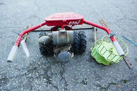 [3600-3653898-3.jpg]