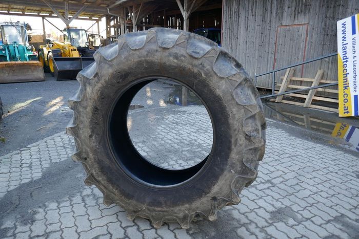 [3600-3945350-0_1.jpg]