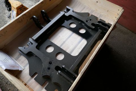[3600-3957775-1.jpg]
