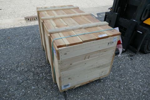 [3600-4410077-2.jpg]