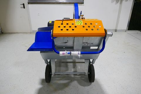 [3600-4876617-2.jpg]