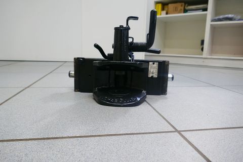 [3600-4913703-0.jpg]
