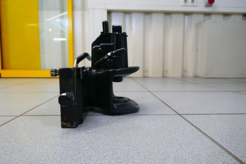 [3600-4913703-3.jpg]