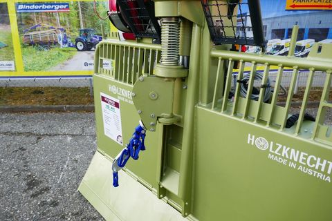 [3600-5152142-16.jpg]