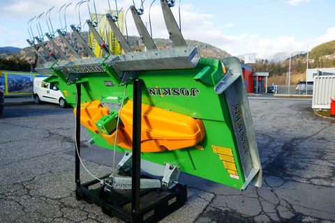 [3600-5159179-0.jpg]