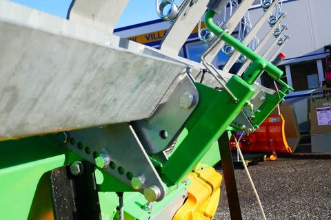 [3600-5159179-7.jpg]